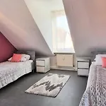 Bayreuth, 4 Im Haus Mit Kunst, Wlan, Küche, Parkplatz *
