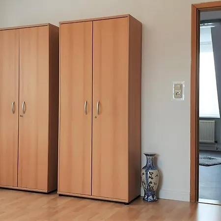 Apartmán Bayreuth, Grosse Im Haus Mit Kunst, 3 Schlafzimmer, Kueche, Parkplatz *