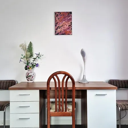 Apartmán Bayreuth, Grosse Im Haus Mit Kunst, 3 Schlafzimmer, Kueche, Parkplatz Bayreuth