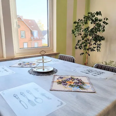 Apartmán Bayreuth, Grosse Im Haus Mit Kunst, 3 Schlafzimmer, Kueche, Parkplatz *