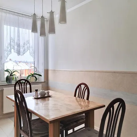 Bayreuth, Grosse Im Haus Mit Kunst, 3 Schlafzimmer, Kueche, Parkplatz *