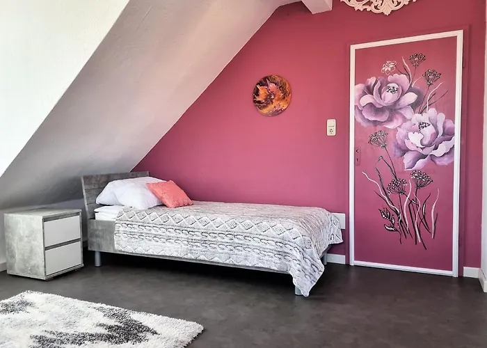Bayreuth, Grosse Im Haus Mit Kunst, 3 Schlafzimmer, Kueche, Parkplatz * Bayreuth