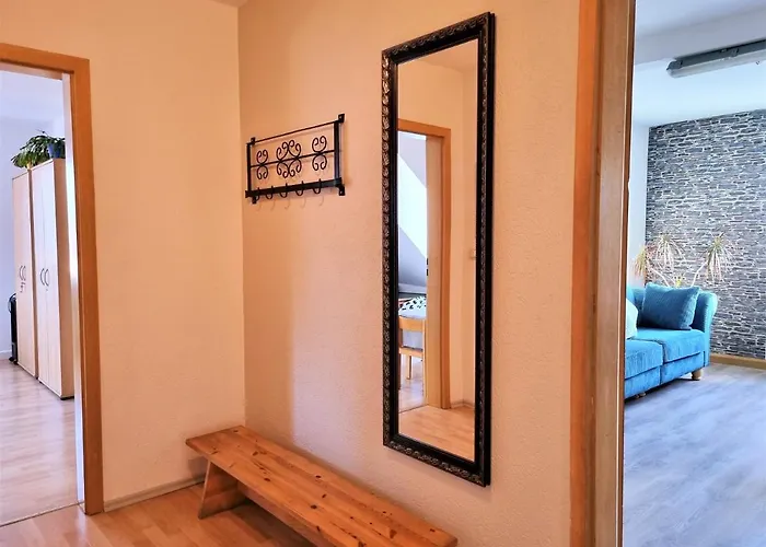 Apartmán Bayreuth, Grosse Im Haus Mit Kunst, 3 Schlafzimmer, Kueche, Parkplatz Bayreuth