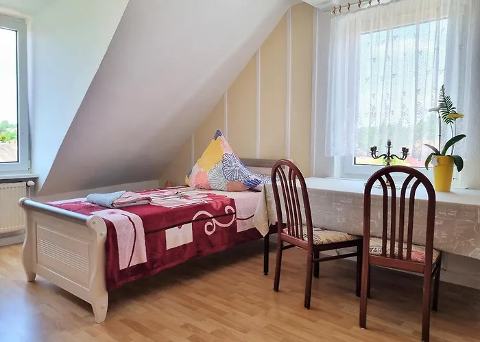 Bayreuth, Grosse Im Haus Mit Kunst, 3 Schlafzimmer, Kueche, Parkplatz バイロイト