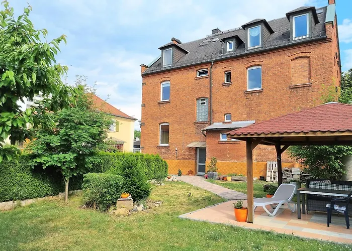 Bayreuth, Grosse Im Haus Mit Kunst, 3 Schlafzimmer, Kueche, Parkplatz アパート バイロイト
