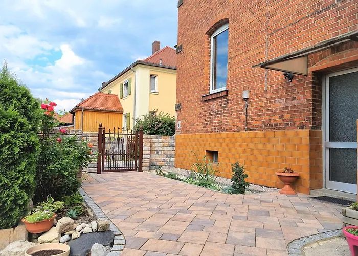 Bayreuth, Grosse Im Haus Mit Kunst, 3 Schlafzimmer, Kueche, Parkplatz